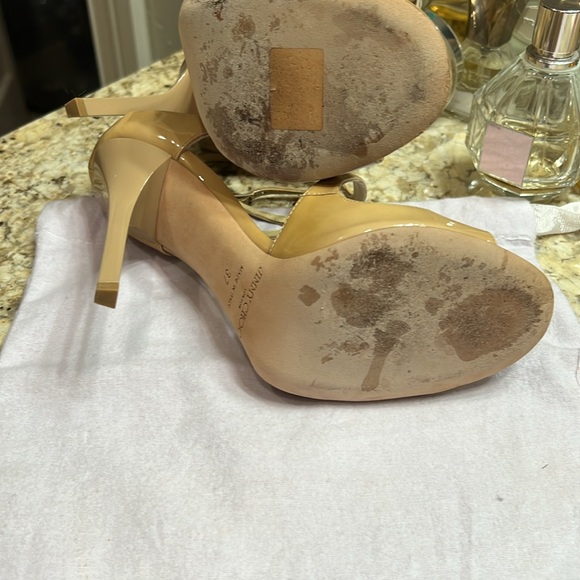 Jimmy Choo Beige Patent Leather Lance Strappy Sandals size 37 - Picture 4 of 11